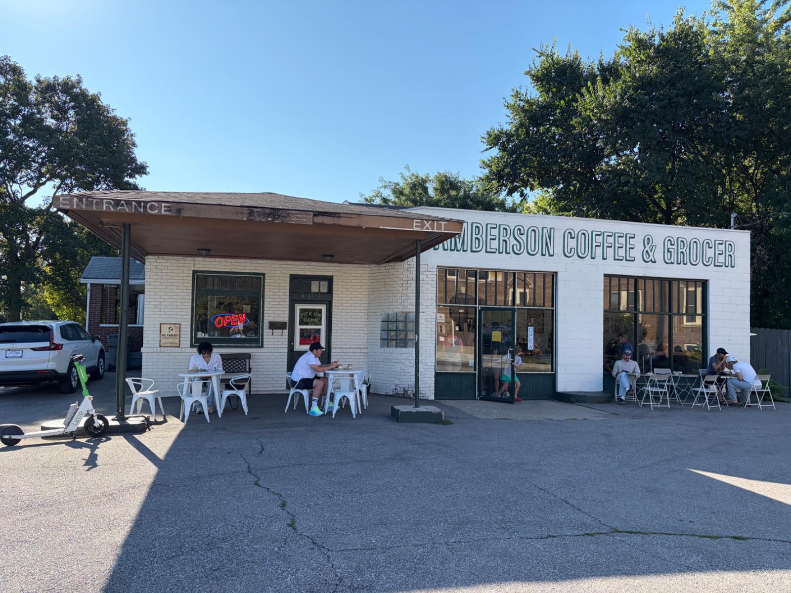Amberson Coffee & Grocer