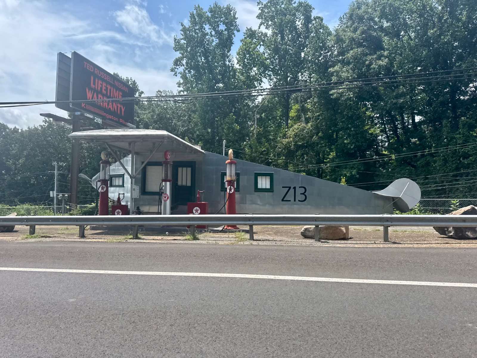 Airplane Filling Station -Unique Stay in Knoxville